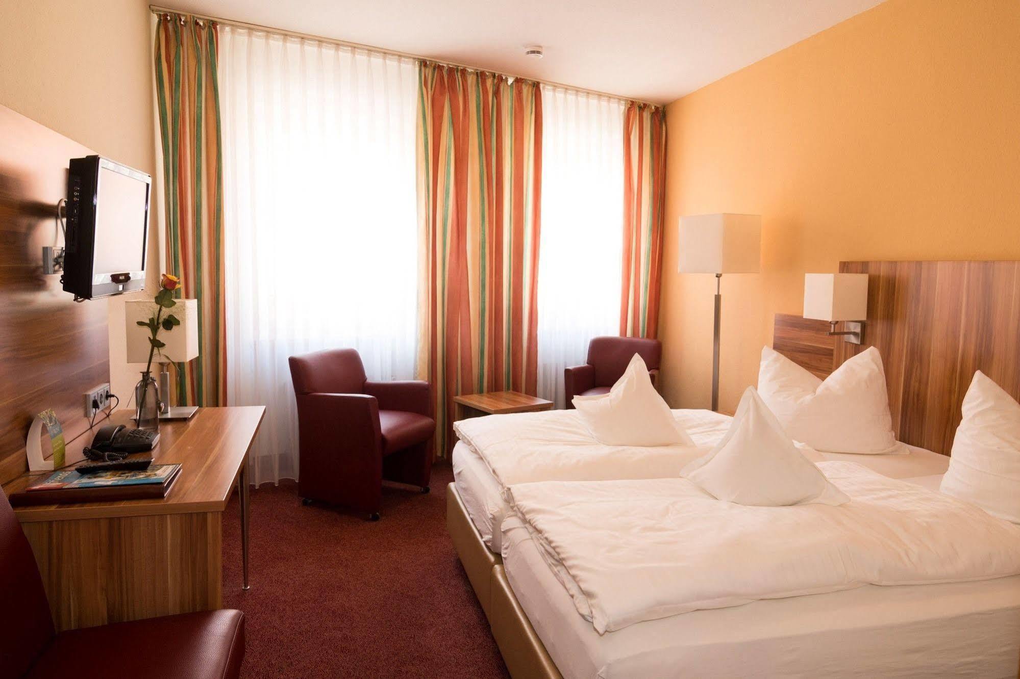 Weinhotel Rose Volkach Eksteriør bilde